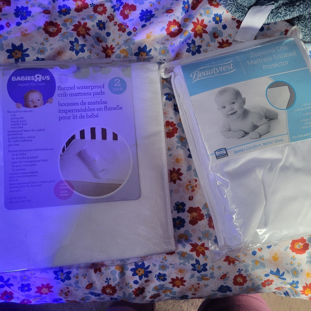 Crib mattress protectors